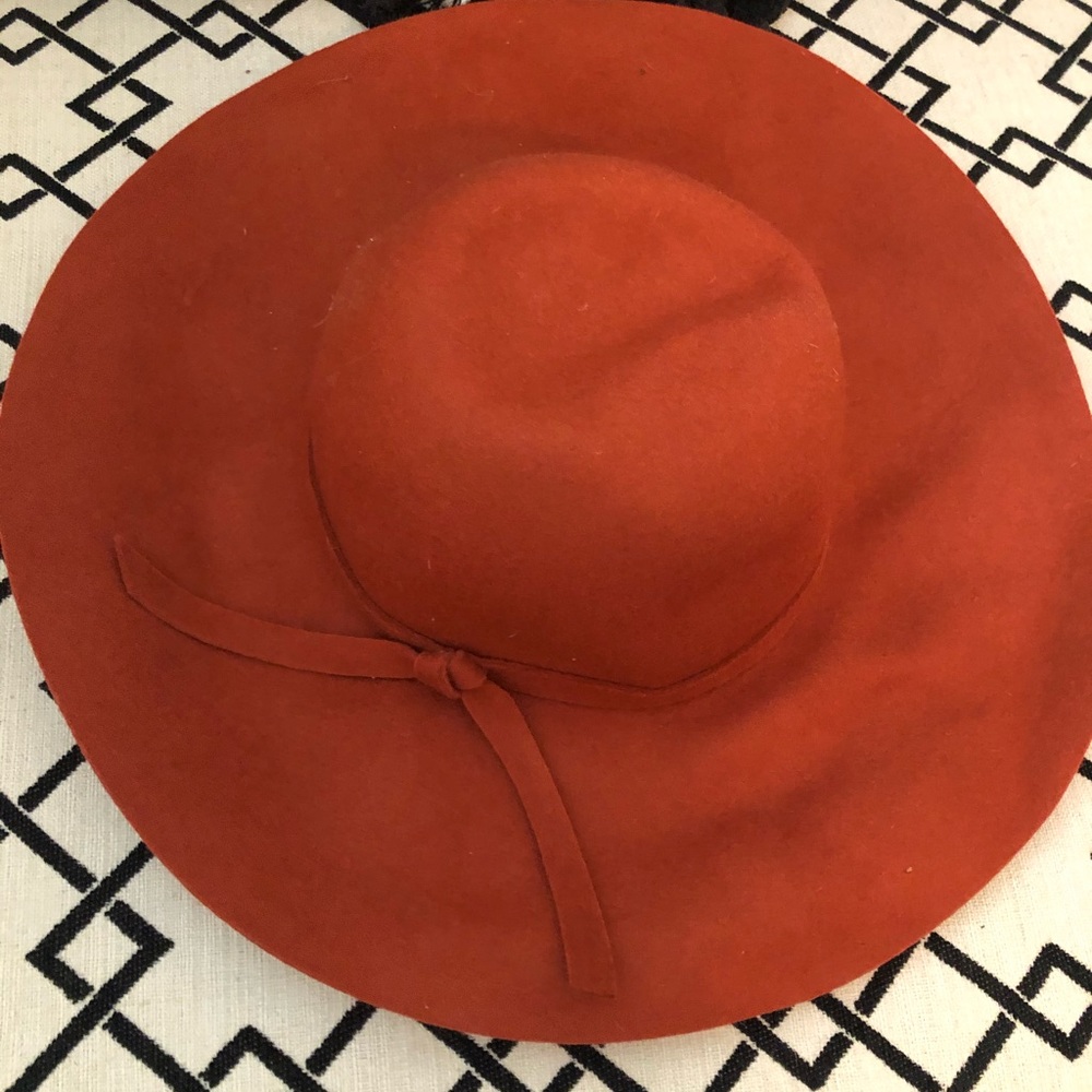 Ann Taylor LOFT 100% wool floppy hat